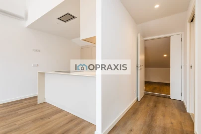 Apartamento T1 para Venda em Leiria, Pousos, Barreira e Cortes