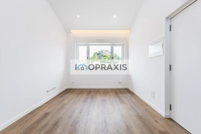 Apartamento T1 para Venda em Leiria, Pousos, Barreira e Cortes