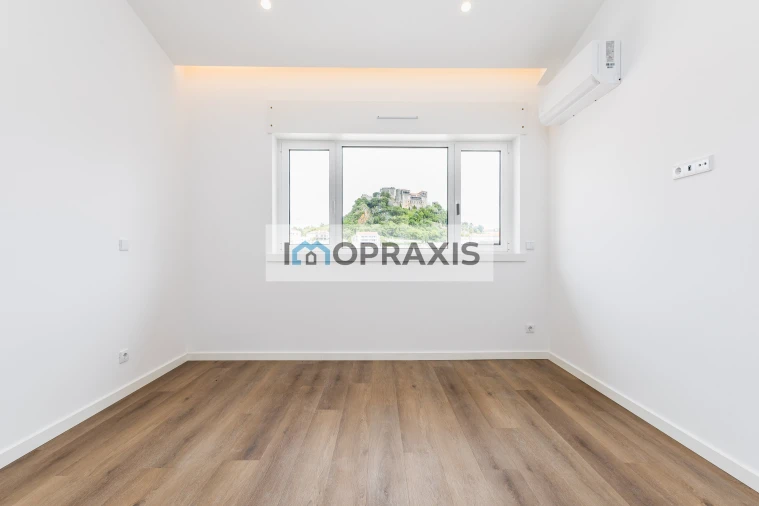 Apartamento T1 para Venda em Leiria, Pousos, Barreira e Cortes Foto 15