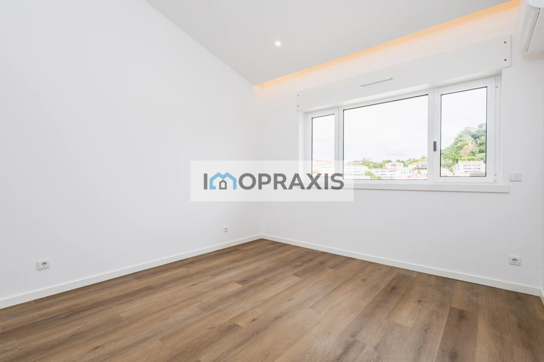 Apartamento T1 para Venda em Leiria, Pousos, Barreira e Cortes Foto 13