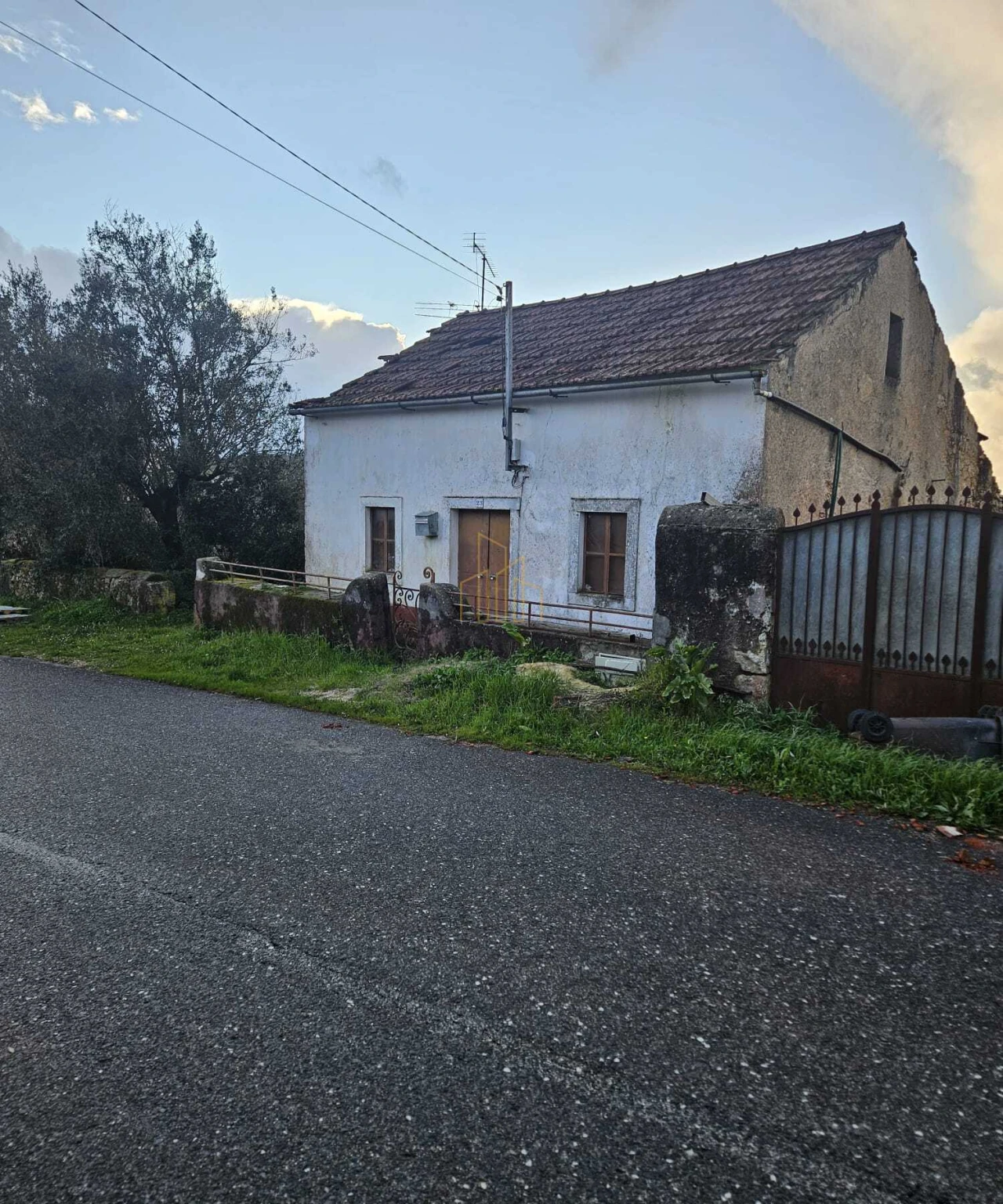 Moradia T3 para Venda em Chãos Foto 1