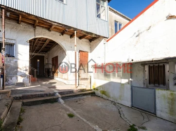 Moradia T1 para Venda em Campanhã