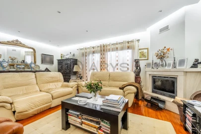 Moradia T3 para Venda em Arcozelo