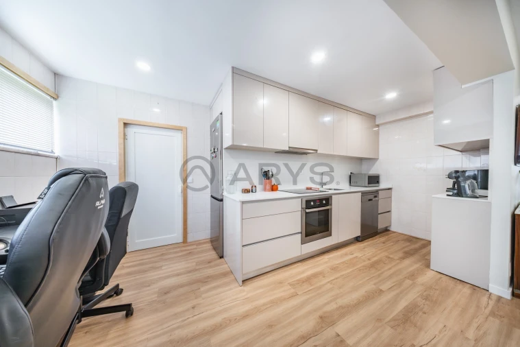 Apartamento T3 para Venda em Ramalde Foto 7