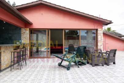 Moradia T8 para Venda em Penacova