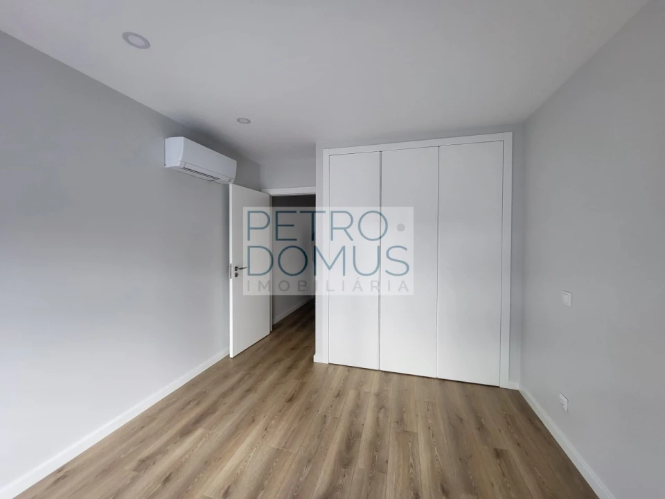 Apartamento T2 para Venda em Marrazes e Barosa Foto 11