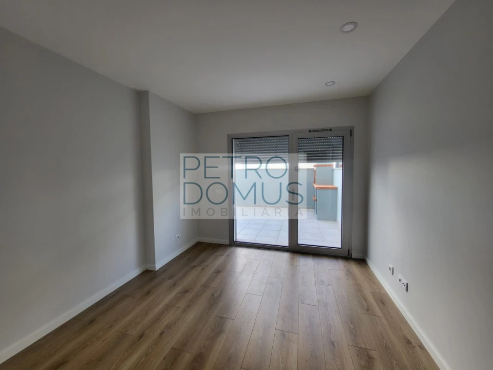 Apartamento T2 para Venda em Marrazes e Barosa Foto 12