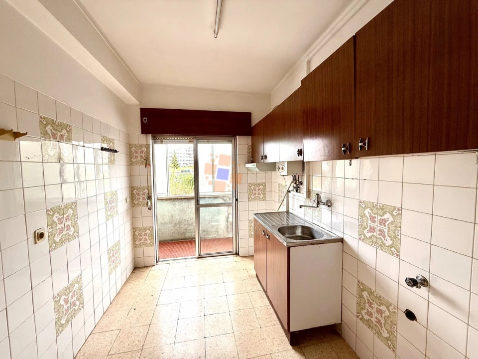 Apartamento T3 para Venda em Laranjeiro e Feijó Foto 3