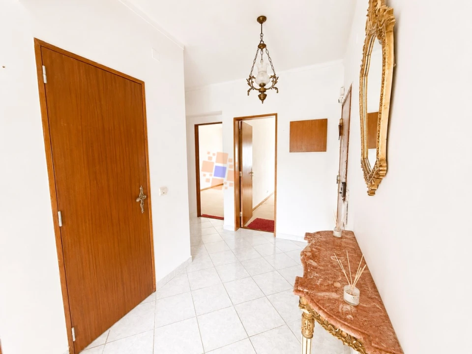 Apartamento T3 para Venda em Laranjeiro e Feijó Foto 2