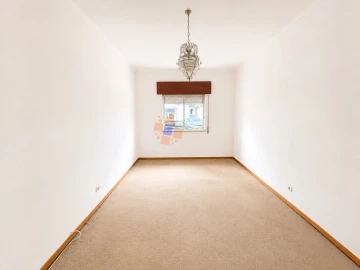 Apartamento T3 para Venda em Laranjeiro e Feijó