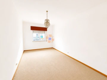 Apartamento T3 para Venda em Laranjeiro e Feijó