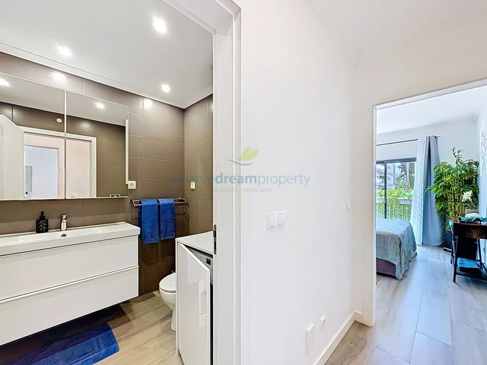 Apartamento para Venda em Albufeira e Olhos de Água Foto 14
