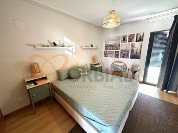 Moradia T5 para Venda em Quarteira