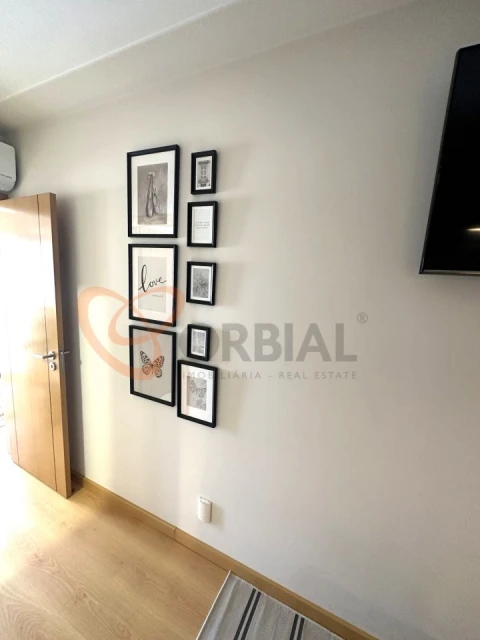 Moradia T5 para Venda em Quarteira