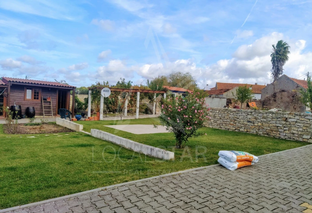 Quinta T3 para Venda em Alvorninha Foto 16