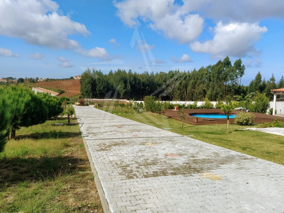 Quinta T3 para Venda em Alvorninha Foto 20