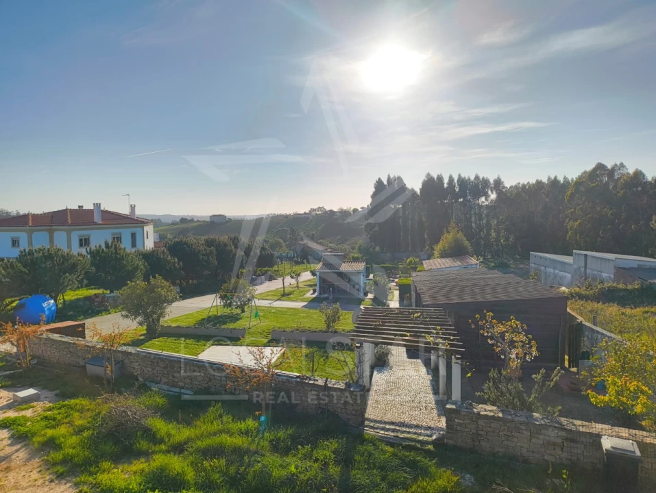 Quinta T3 para Venda em Alvorninha Foto 25