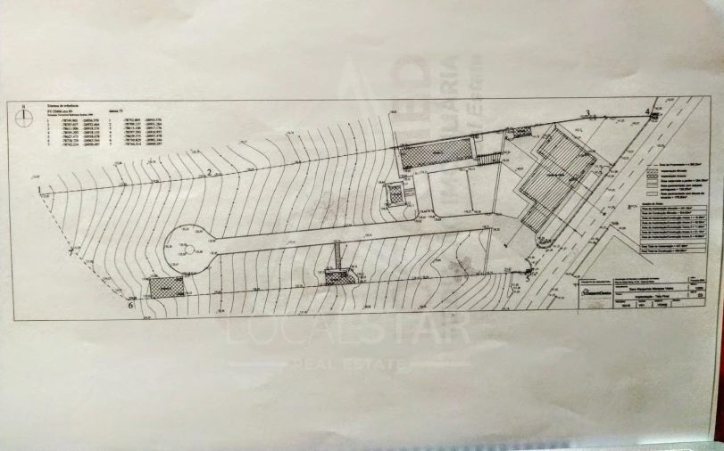 Quinta T3 para Venda em Alvorninha Foto 22