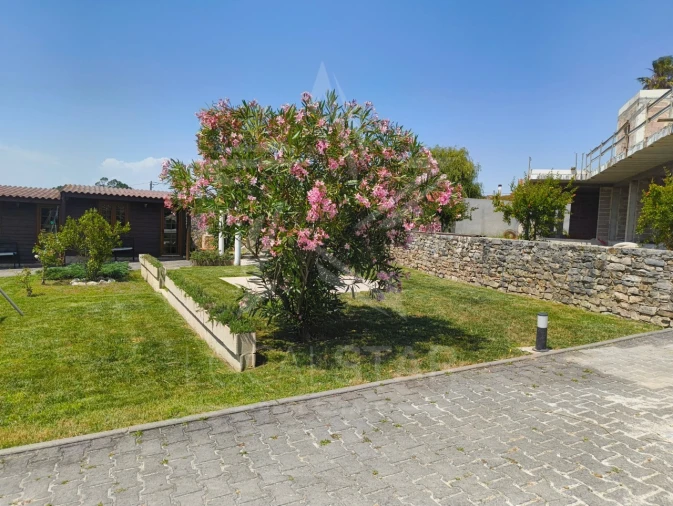 Quinta T3 para Venda em Alvorninha Foto 22