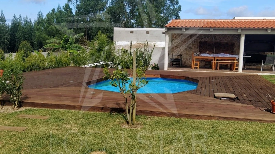 Quinta T3 para Venda em Alvorninha