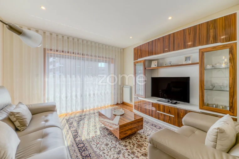 Apartamento T2 para Venda em Ermesinde Foto 2