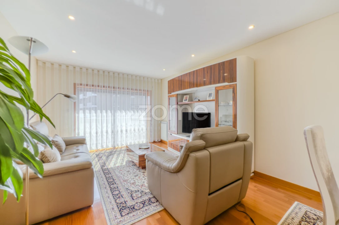Apartamento T2 para Venda em Ermesinde Foto 3