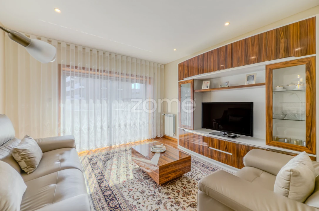 Apartamento T2 para Venda em Ermesinde Foto 2