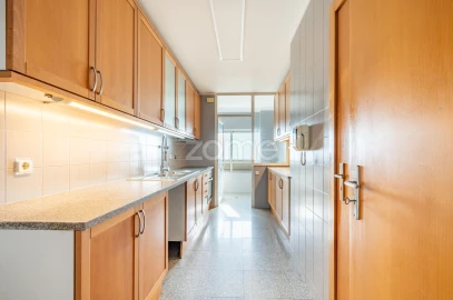 Apartamento T3 para Arrendamento em Matosinhos e Leça da Palmeira