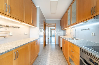 Apartamento T3 para Arrendamento em Matosinhos e Leça da Palmeira