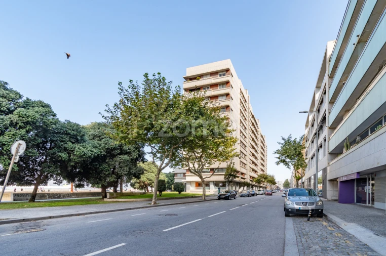 Apartamento T3 para Arrendamento em Matosinhos e Leça da Palmeira Foto 38