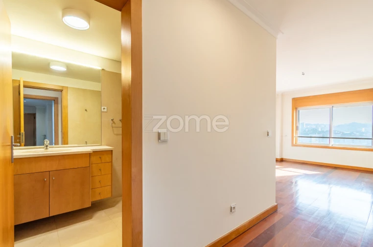 Apartamento T3 para Arrendamento em Matosinhos e Leça da Palmeira Foto 10