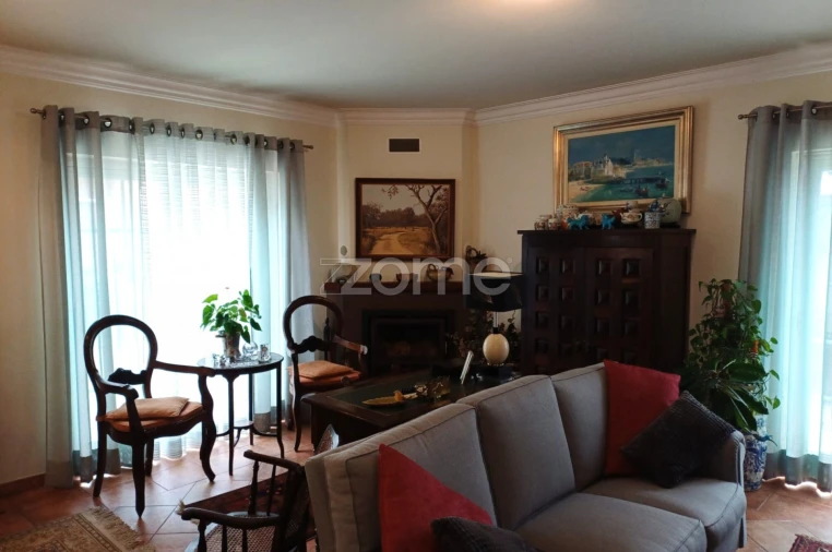 Moradia T4 para Venda em Cascais e Estoril Foto 4
