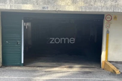 Garagem para Venda em Algés, Linda-A-Velha e Cruz Quebrada-Dafundo