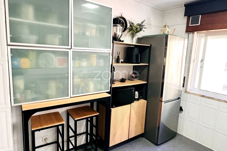 Apartamento T2 para Venda em Rio de Mouro Foto 5