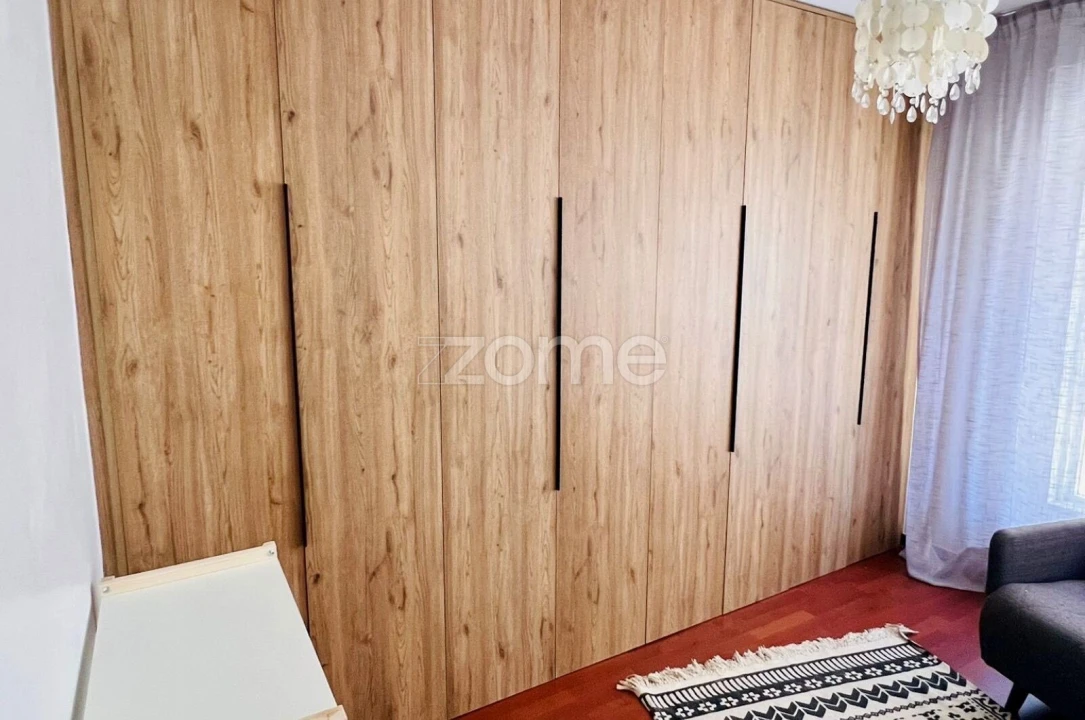 Apartamento T2 para Venda em Rio de Mouro Foto 9