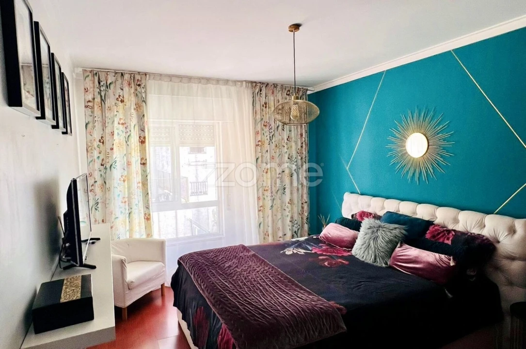 Apartamento T2 para Venda em Rio de Mouro Foto 10