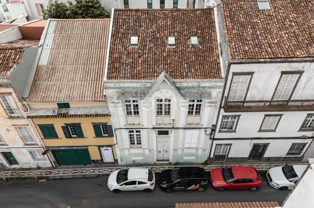 Moradia T9 para Venda em Ponta Delgada (São Sebastião) Foto 7