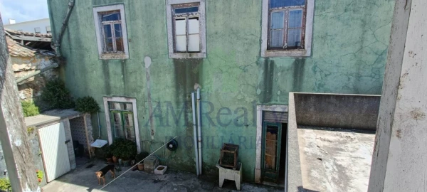 Moradia para Venda em Atouguia da Baleia
