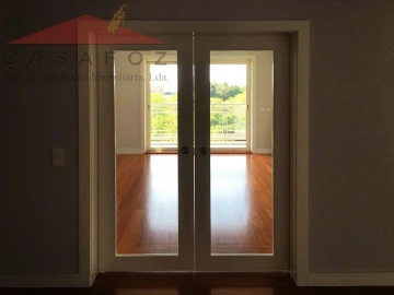 Apartamento T4 para Arrendamento em Aldoar, Foz do Douro e Nevogilde