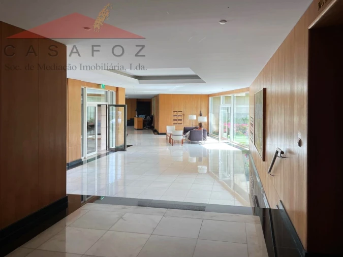Apartamento T4 para Arrendamento em Aldoar, Foz do Douro e Nevogilde Foto 24