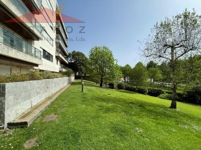 Apartamento T4 para Arrendamento em Aldoar, Foz do Douro e Nevogilde Foto 26