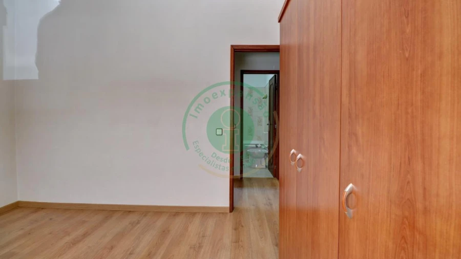 Apartamento T1 para Venda em Buarcos Foto 16