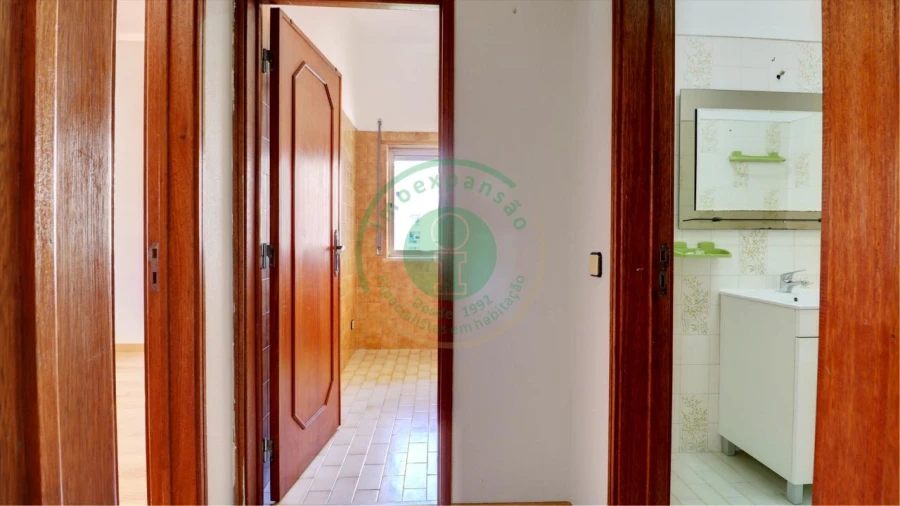 Apartamento T1 para Venda em Buarcos Foto 8