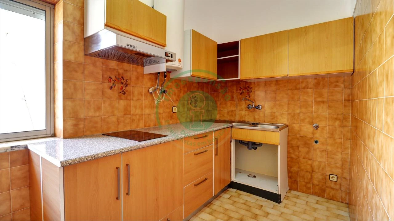 Apartamento T1 para Venda em Buarcos Foto 10