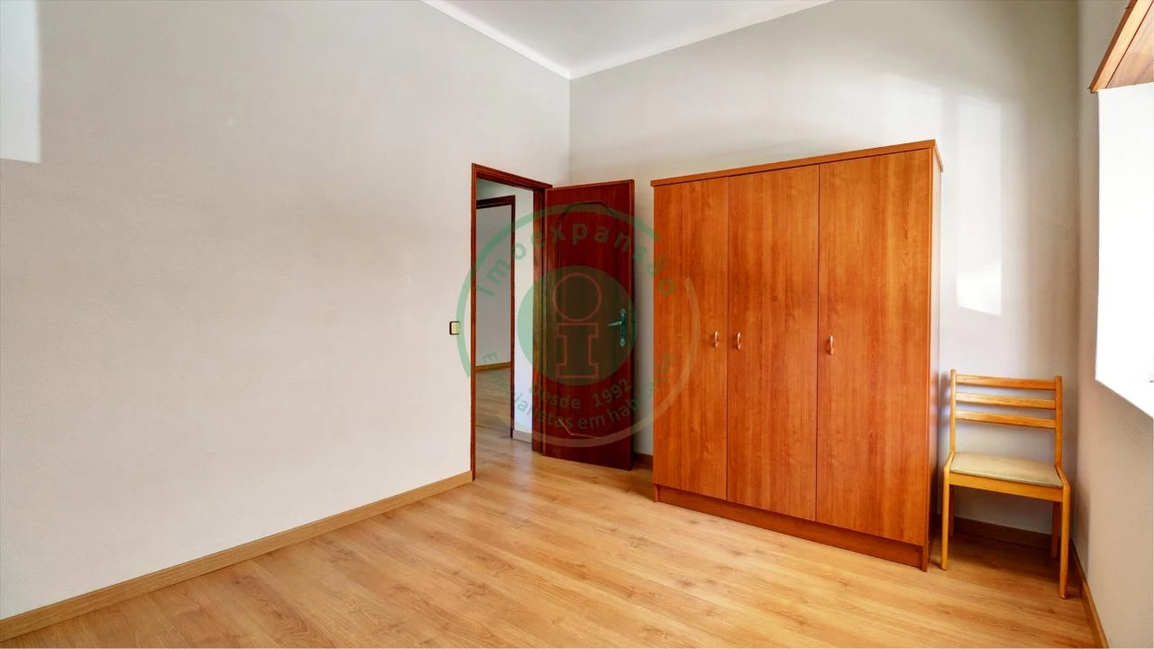 Apartamento T1 para Venda em Buarcos Foto 15