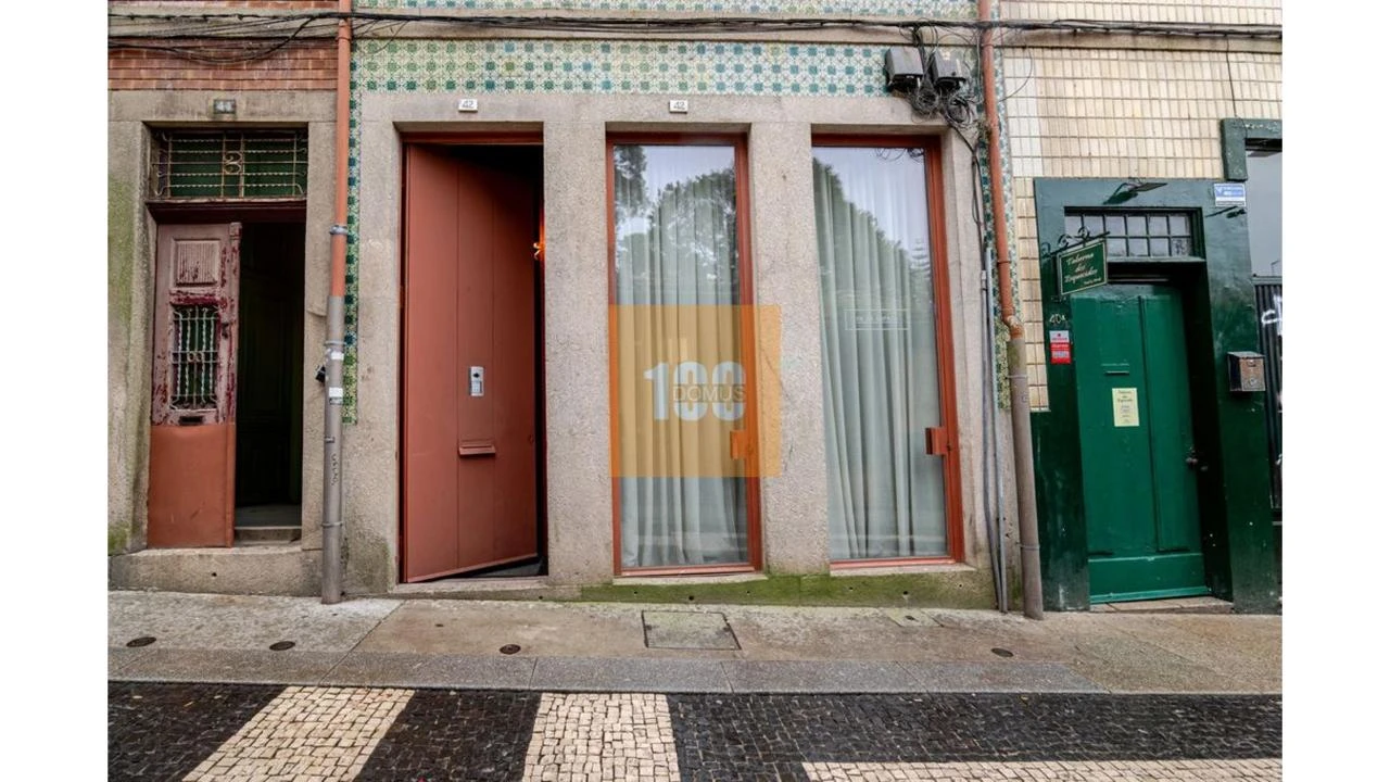 Prédio para Venda em Cedofeita, Santo Ildefonso, Sé, Miragaia, São Nicolau e Vitória Foto 1