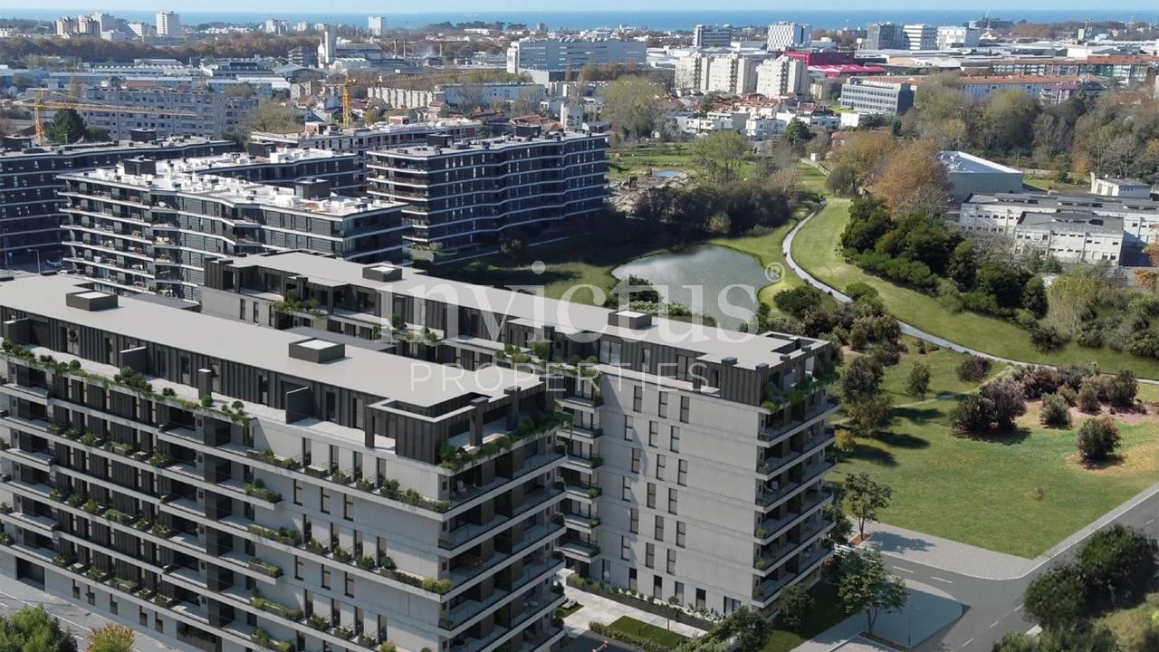 Apartamento T3 para Venda em Ramalde Foto 2