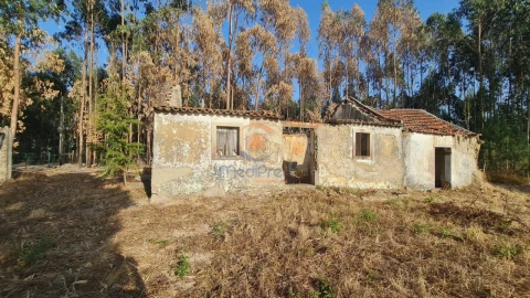 Moradia T2 para Venda em Maxial e Monte Redondo