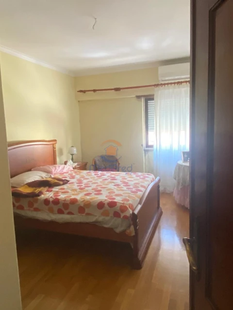 Apartamento T2 para Venda em Póvoa de Santo Adrião e Olival Basto