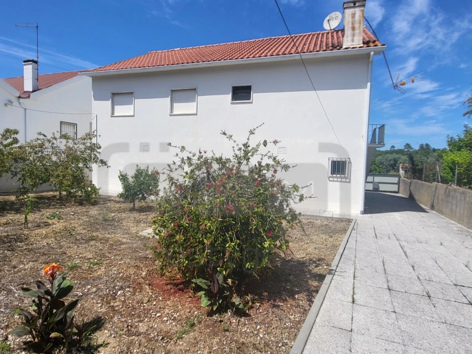 Moradia T3 para Venda em São João Baptista e Santa Maria dos Olivais Foto 18